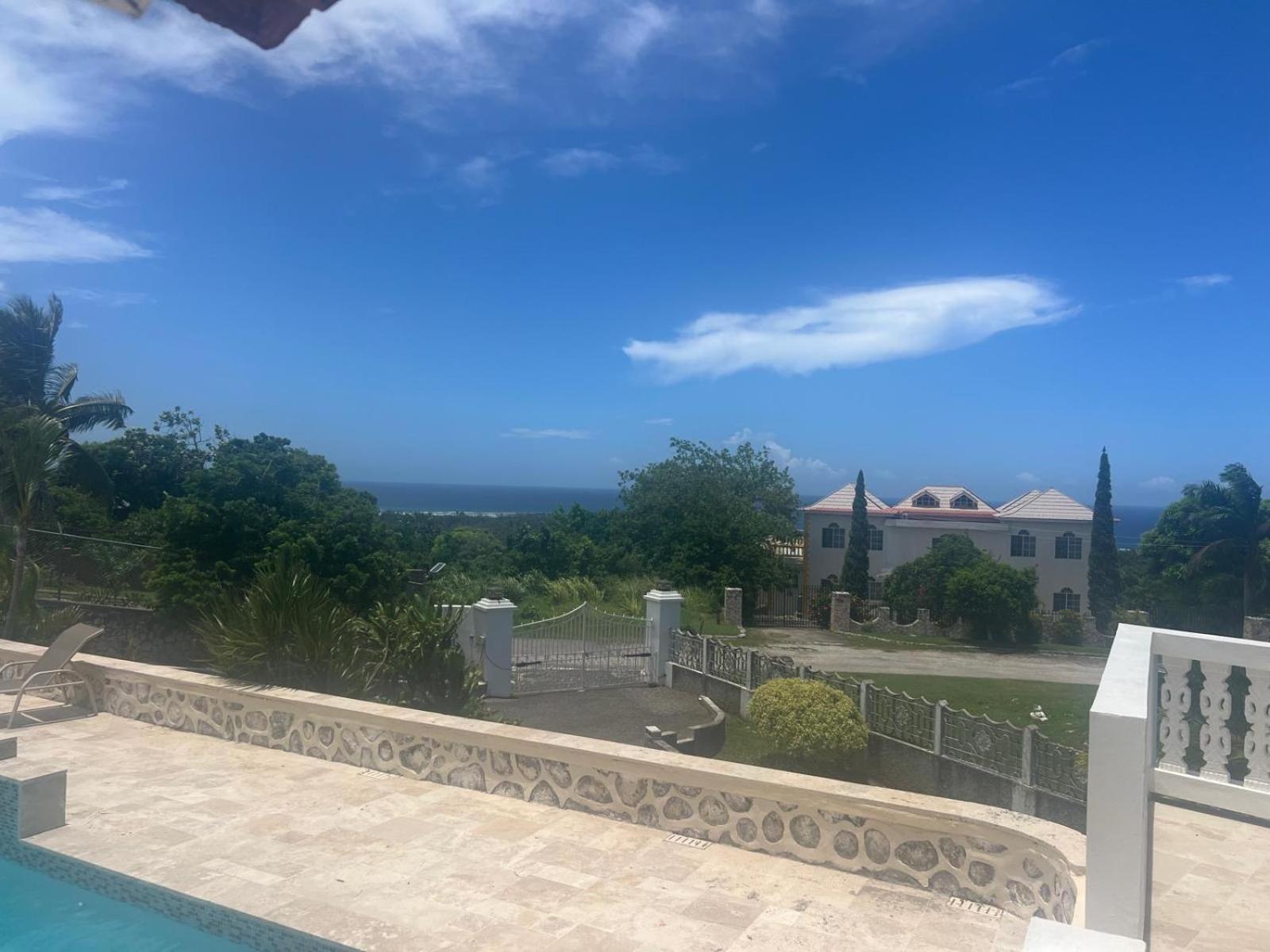 Apartamento Ironshore Seaview Montego Bay Exterior foto